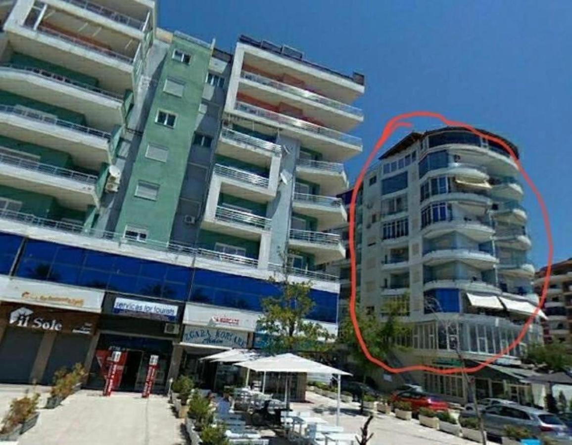 Vivi La Tua Vacanza Con L'Appartamento 1 Di Ervin! Enjoy Your Holiday With Ervin'S Apartment 1! Vlorë Exterior foto