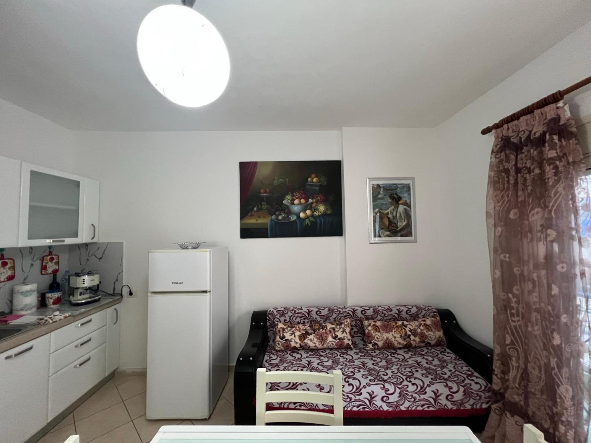 Vivi La Tua Vacanza Con L'Appartamento 1 Di Ervin! Enjoy Your Holiday With Ervin'S Apartment 1! Vlorë Exterior foto